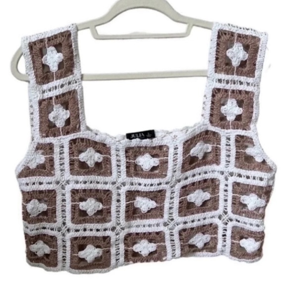 JULIA by Love J Square Crochet Cropped Tan Tank Top Size Large - Picture 4 of 7